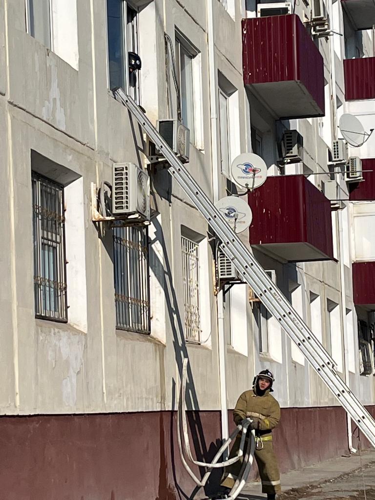 Өрт сөндірушілер адам өмірін сақтап қалды