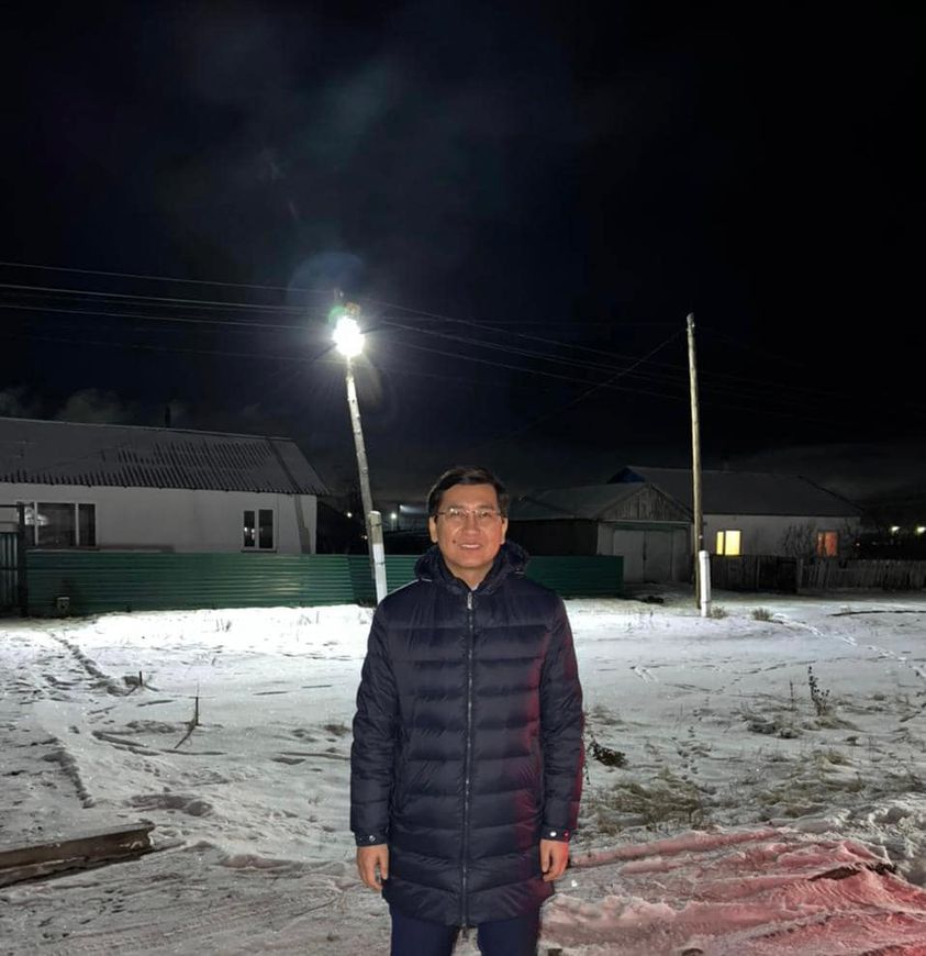 Асхат Аймағамбетов Солтүстік Қазақстан облысындағы Астрахан ауылдық мектебінде болды