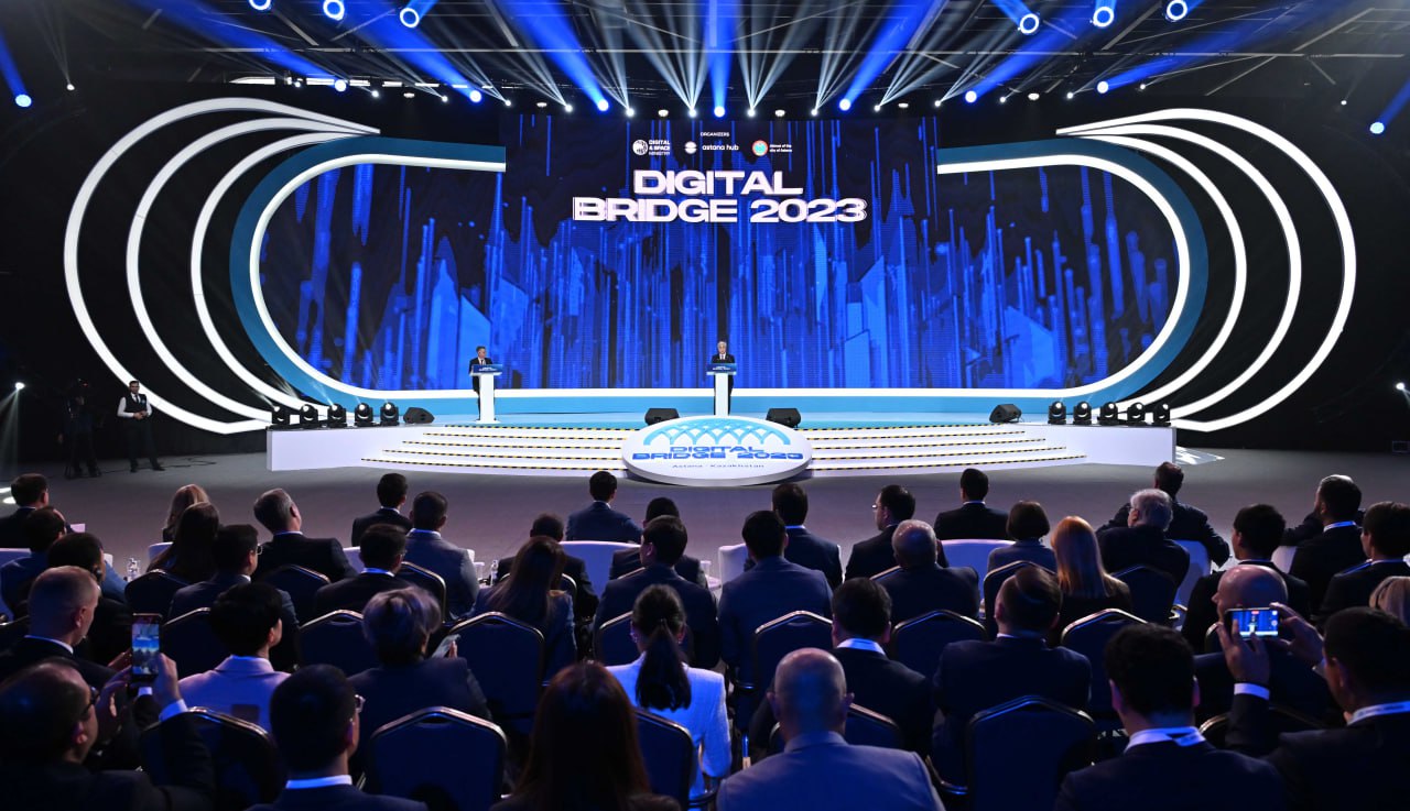Глава государства выступил на форуме Digital Bridge, организованном Министерством цифровизации