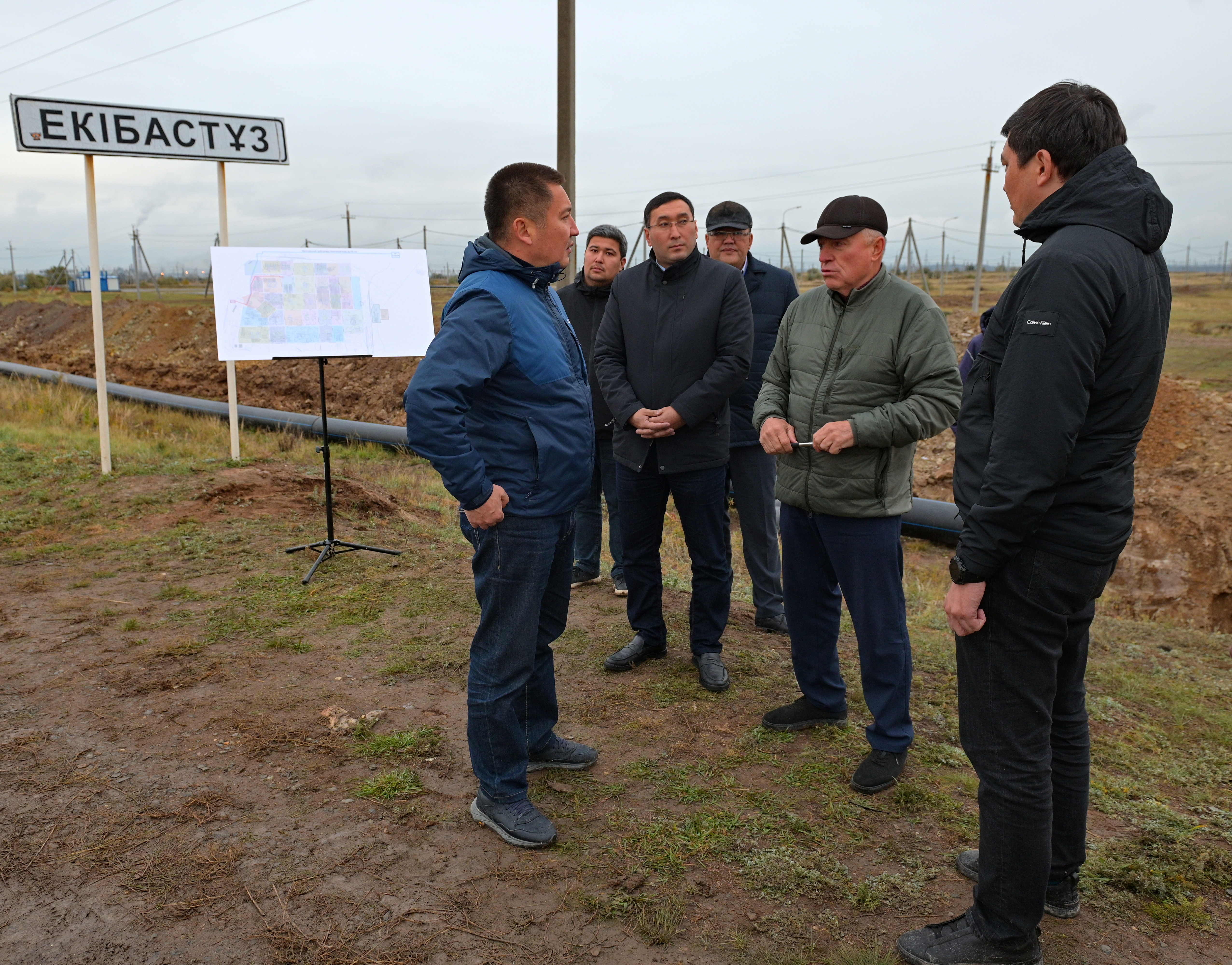 Өңір басшысы Асайын Байханов Екібастұздағы жылу беру маусымының басталу барысын тексерді