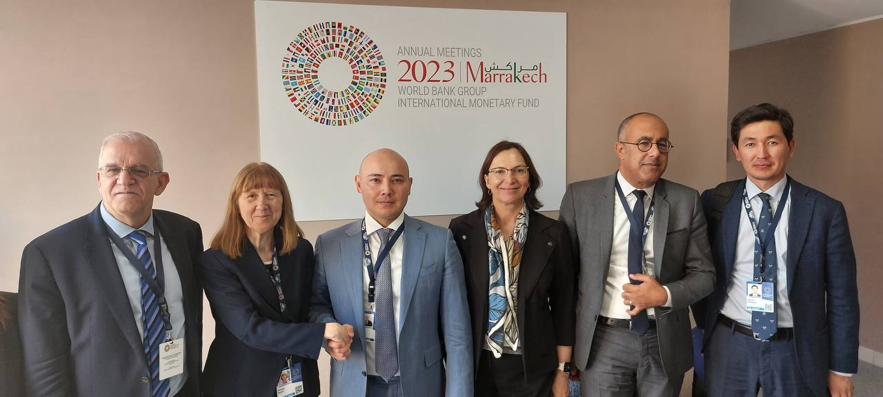 Министр нацэкономики принял участие в Собрании учредителей Швейцарской подгруппы Всемирного Банка в Марракеше