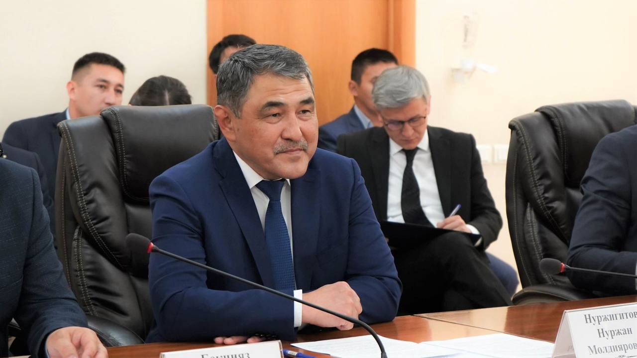 СУ РЕСУРСТАРЫ ЖӘНЕ ИРРИГАЦИЯ МИНИСТРІ ЕУРОПАЛЫҚ ҚАЙТА ҚҰРУ ЖӘНЕ ДАМУ БАНКІМЕН АҚТӨБЕ, ЖАМБЫЛ ЖӘНЕ ТҮРКІСТАН ОБЛЫСТАРЫНДАҒЫ СУ ШАРУАШЫЛЫҒЫ ЖҮЙЕЛЕРІН РЕКОНСТРУКЦИЯЛАУ ЖОБАСЫН ТАЛҚЫЛАДЫ