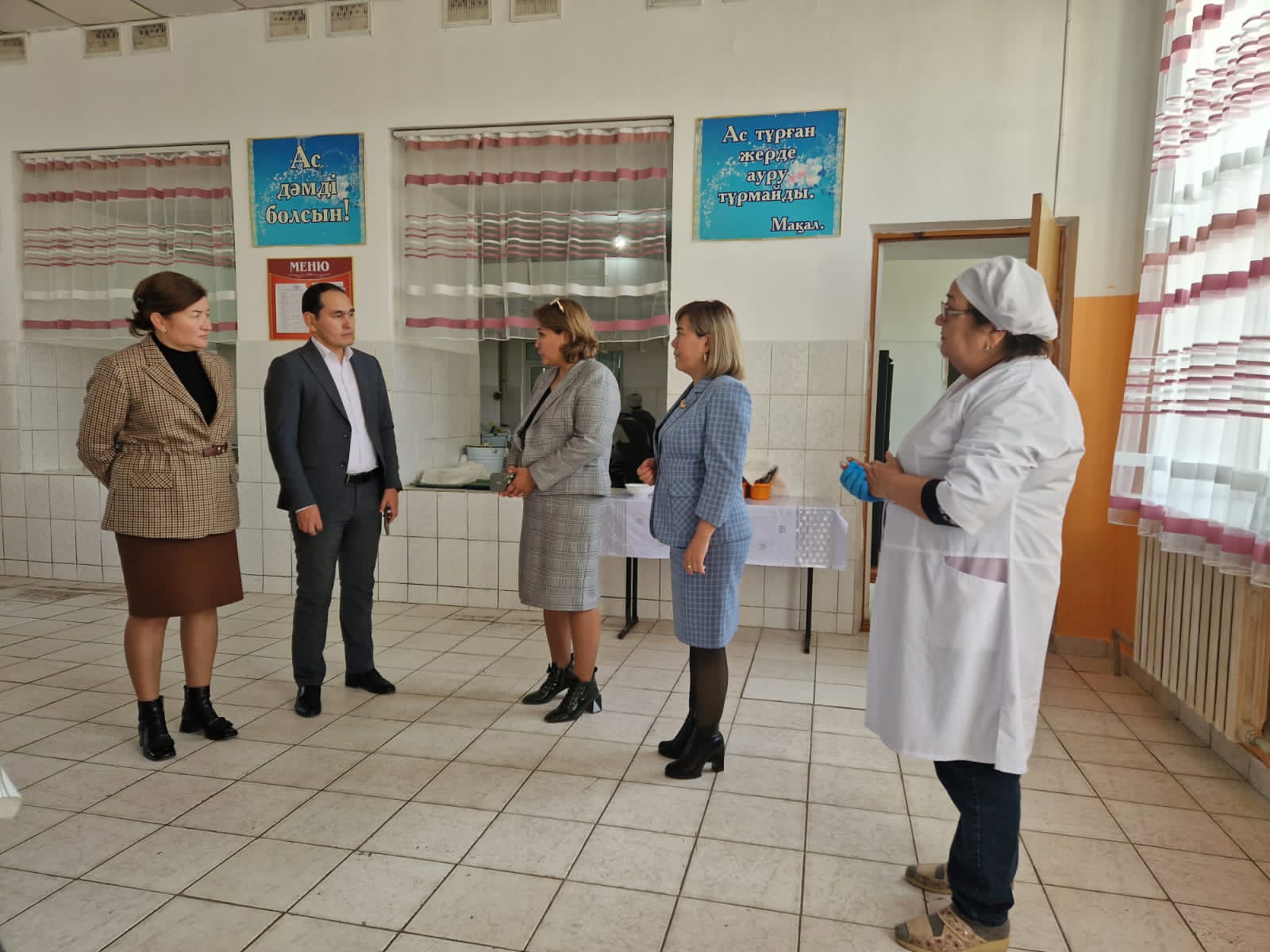Был проведен  мониторинг в школьных столовых в организациях образования Карасайского района