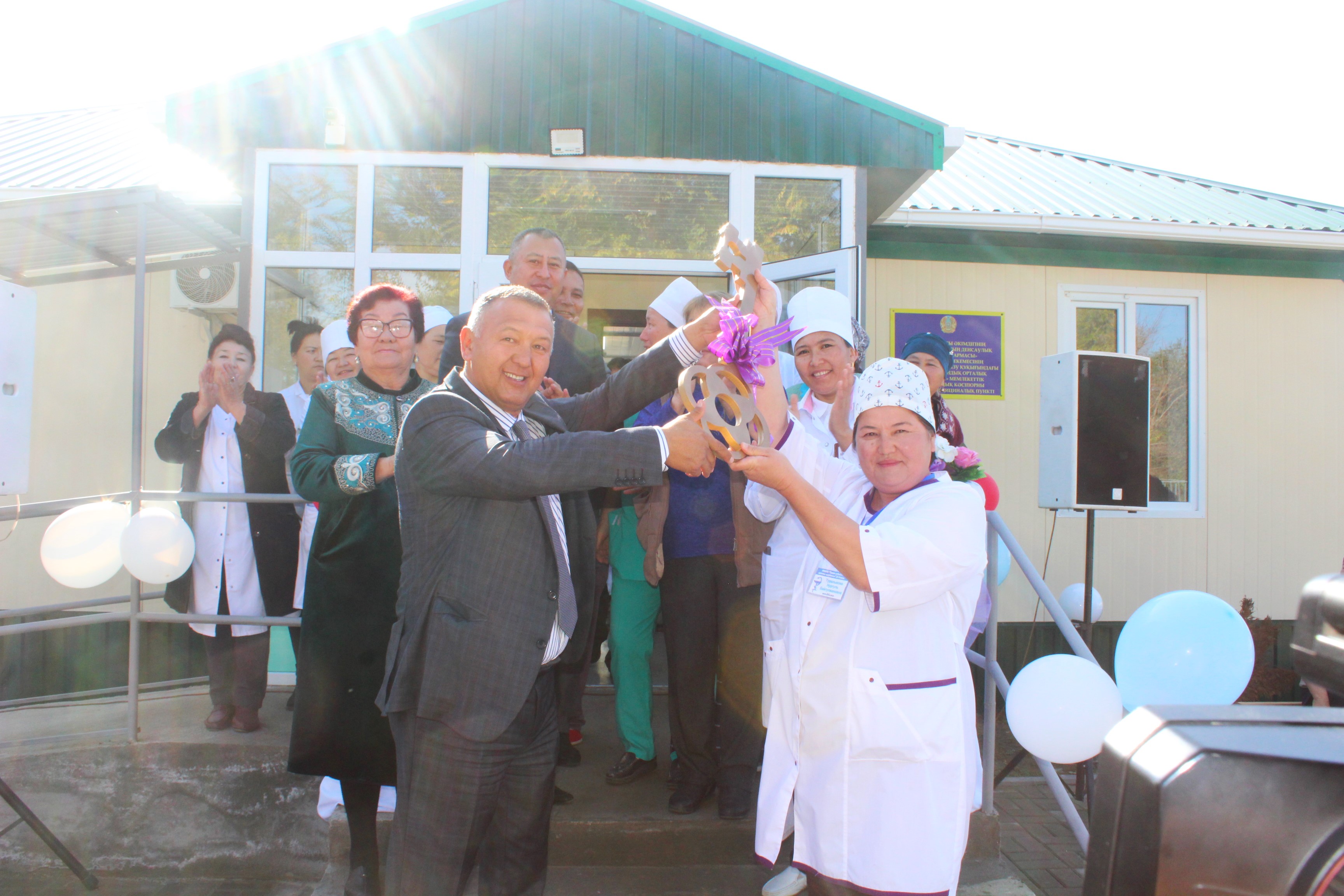 Сразу 3 улучшенных медпункта ввели в селах Жетысу