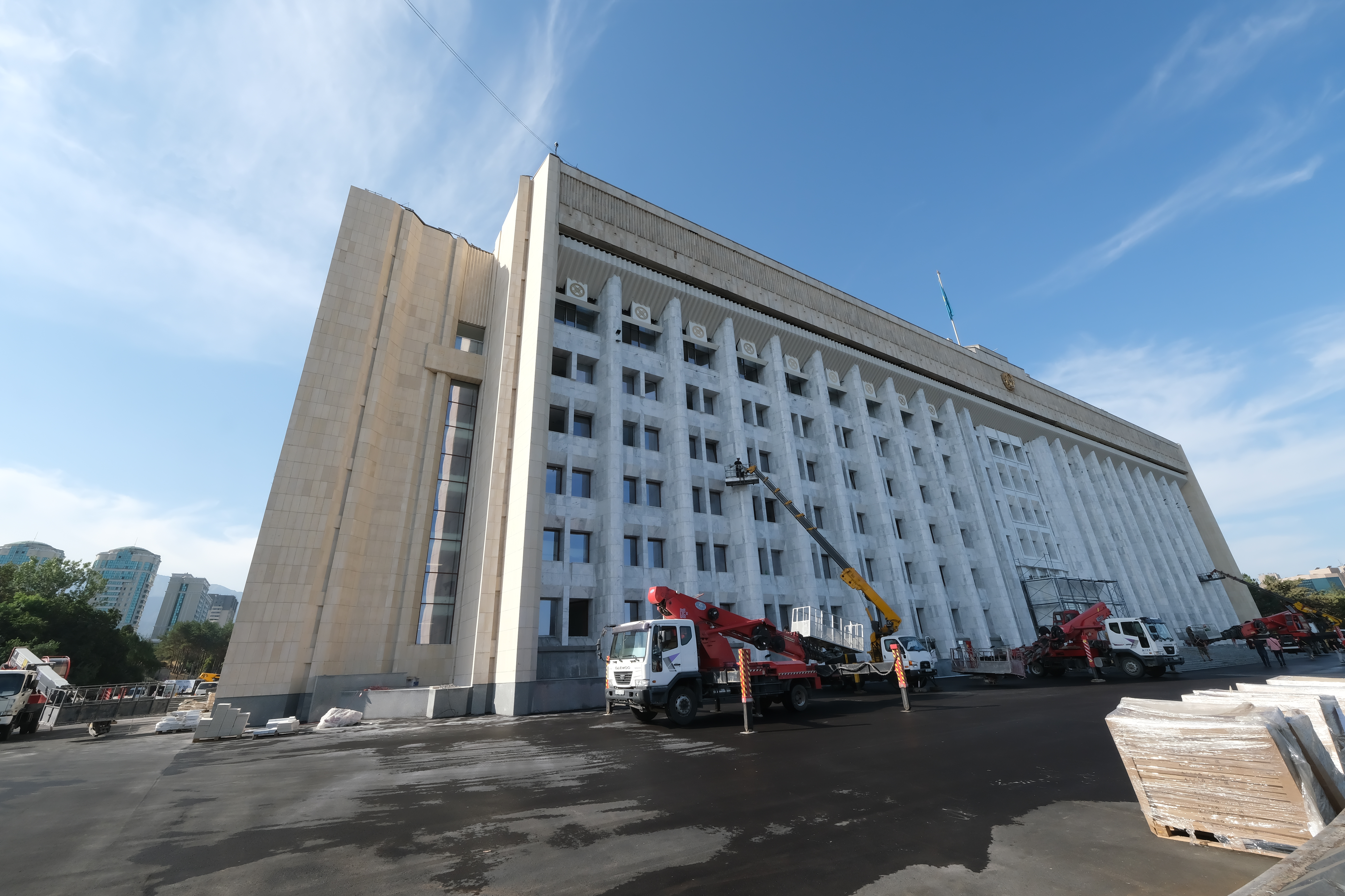 Пресс-тур о завершении реконструкции здания акимата Алматы