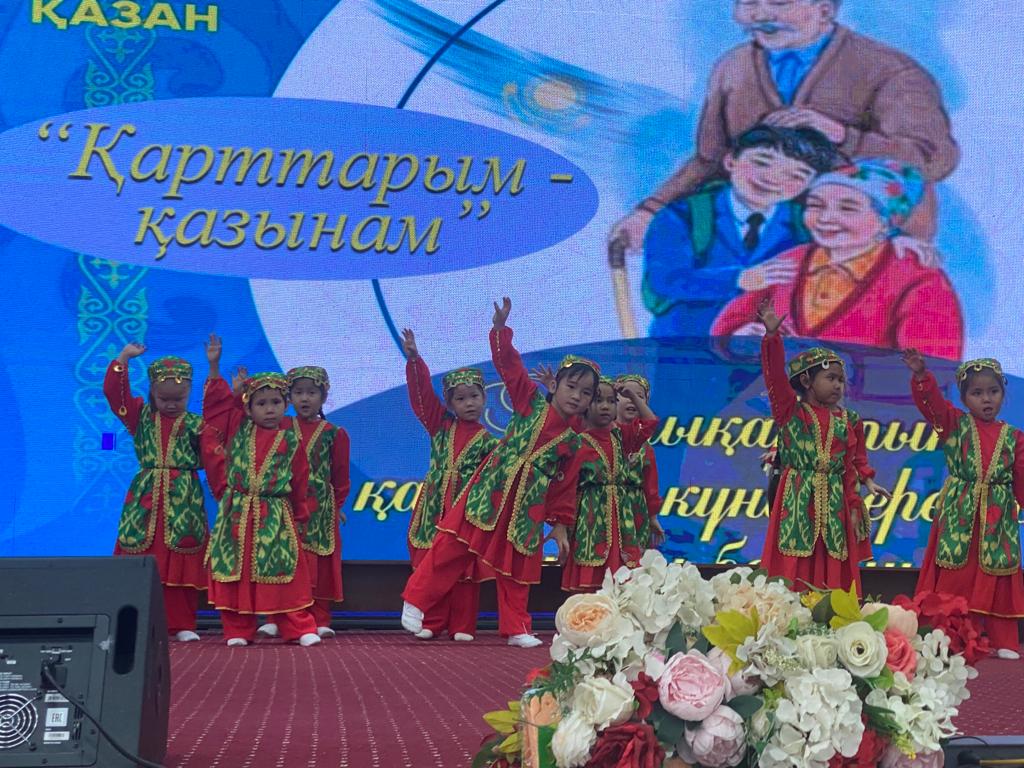 Қарттар күніне арналған ауқымды іс-шаралар өткізілді