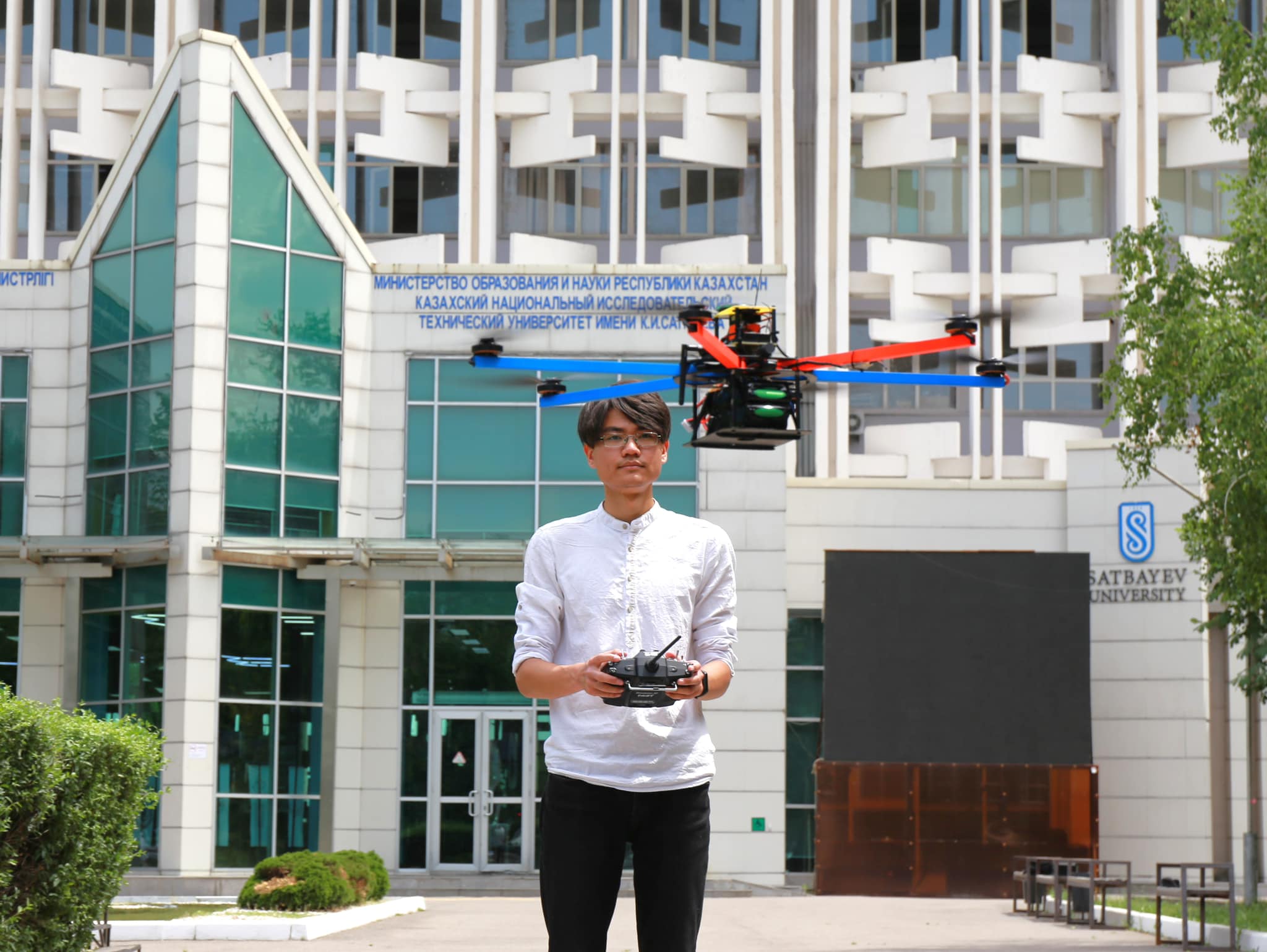 Ауа сапасын зерттеуге және басқа да мақсаттарға арналған EcoDrone