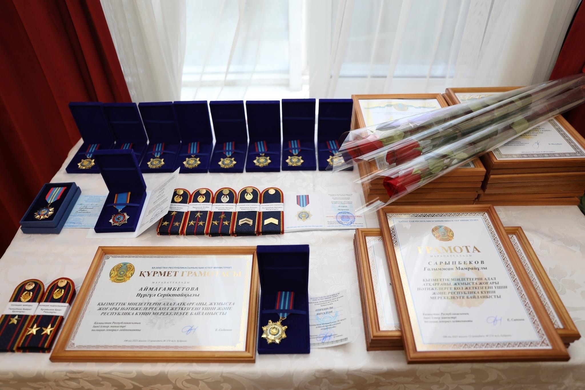 Республика күні мерекесіне орай көлік полициясының 170-ке жуық қызметкері марапатталды