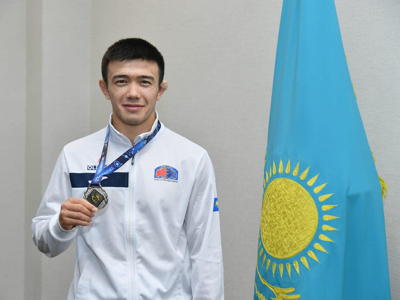 ТҮРКІСТАНДЫҚ БАЛУАН АСЫЛЖАН ЕСЕНГЕЛДІ – ӘЛЕМ ЧЕМПИОНАТЫНЫҢ КҮМІС ЖҮЛДЕГЕРІ