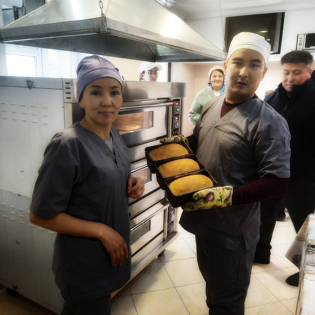 Жительница Нуринского района открыла пекарню на льготный кредит от государства