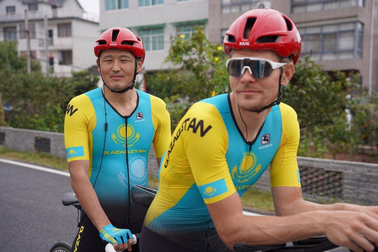 ПАРА ВЕЛОСПОРТШЫЛАР АЗИЯ ПАРА ОЙЫНДАРЫНЫҢ ҚОЛА ЖҮЛДЕСІНЕ ИЕ БОЛДЫ