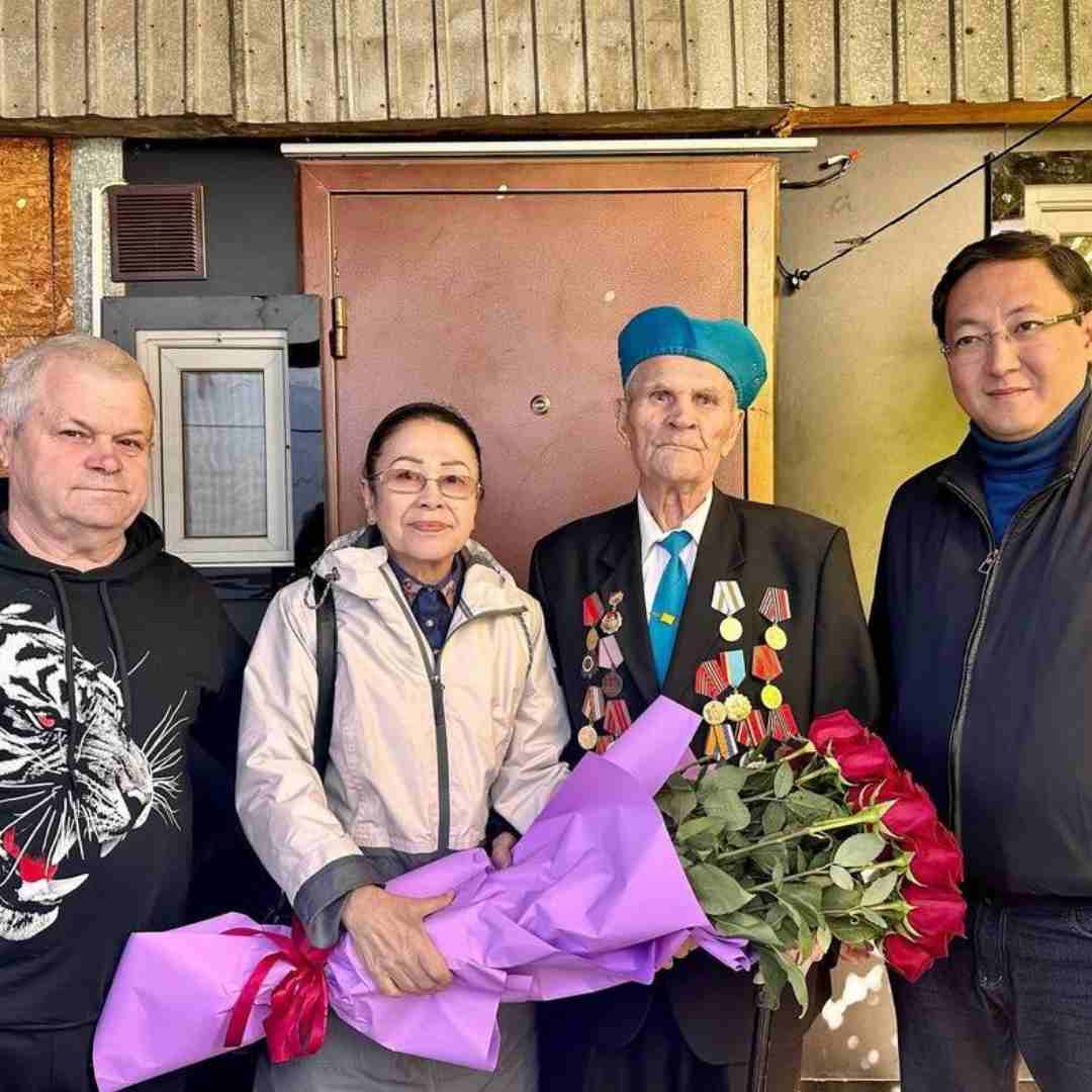 Ветеранов великой отечественной войны поздравили с днем пожилого человека