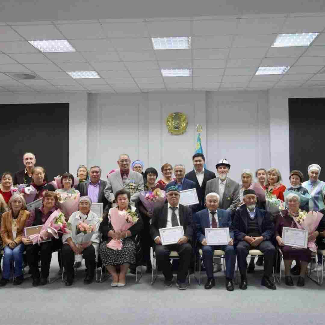 Аудан әкімі ардагерлерді мерекемен құттықтады
