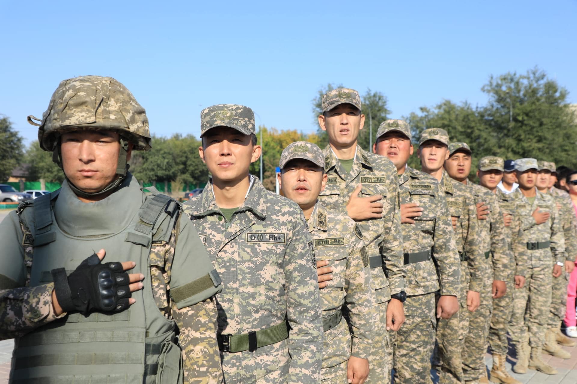 Ит стиліндегі әсем қаншықтар