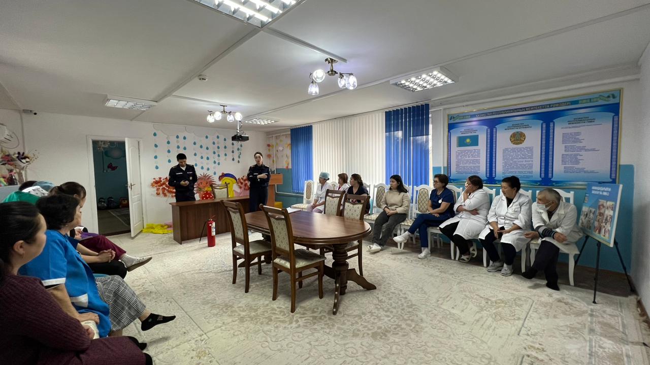 Балалар үйінің тәрбиеленушілерін өрт қауіпсіздігі талаптарымен таныстыру