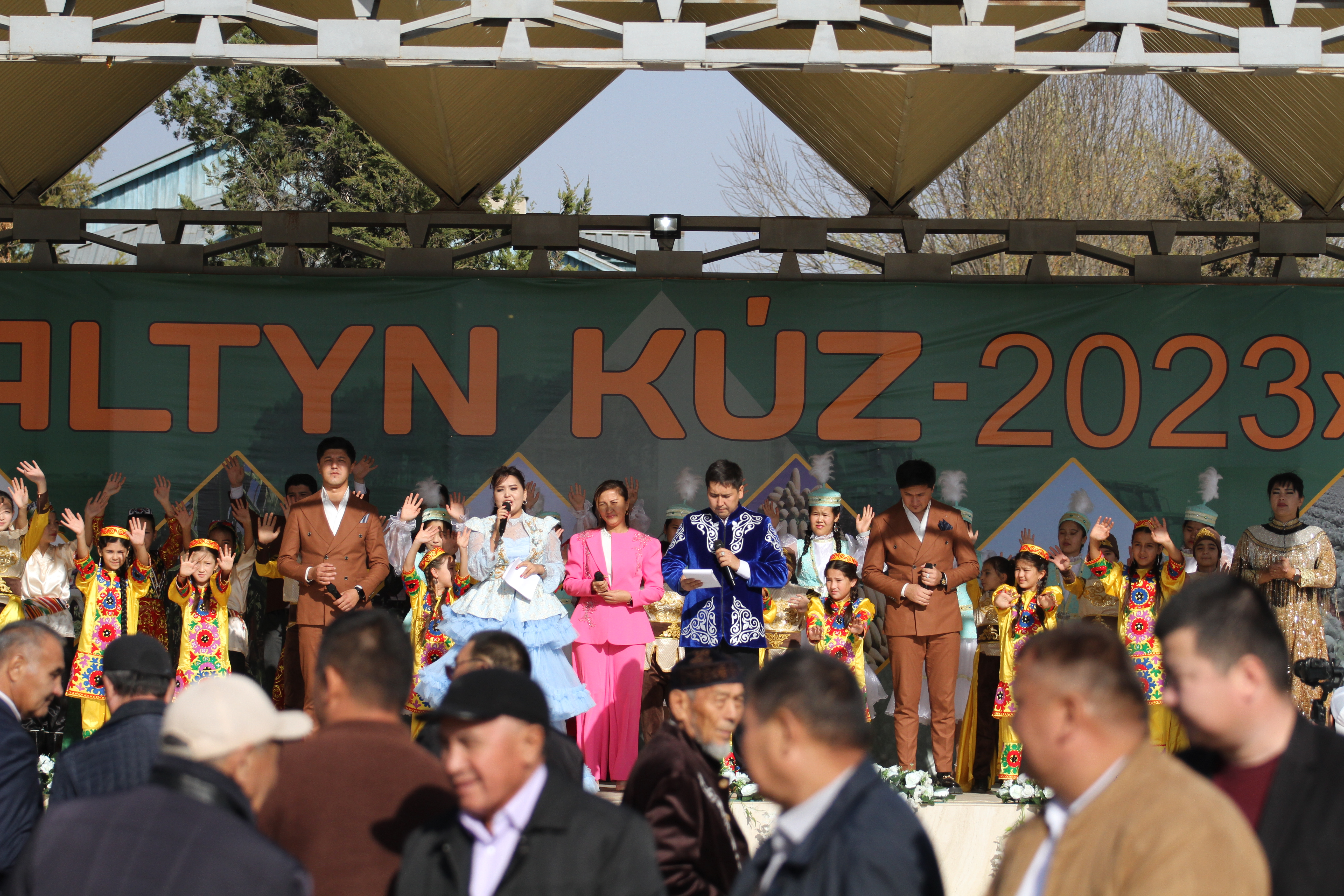 МАҚТААРАЛДА КҮЗГІ ЖИЫН-ТЕРІМ НАУҚАНЫ ҚОРЫТЫНДЫЛАНДЫ