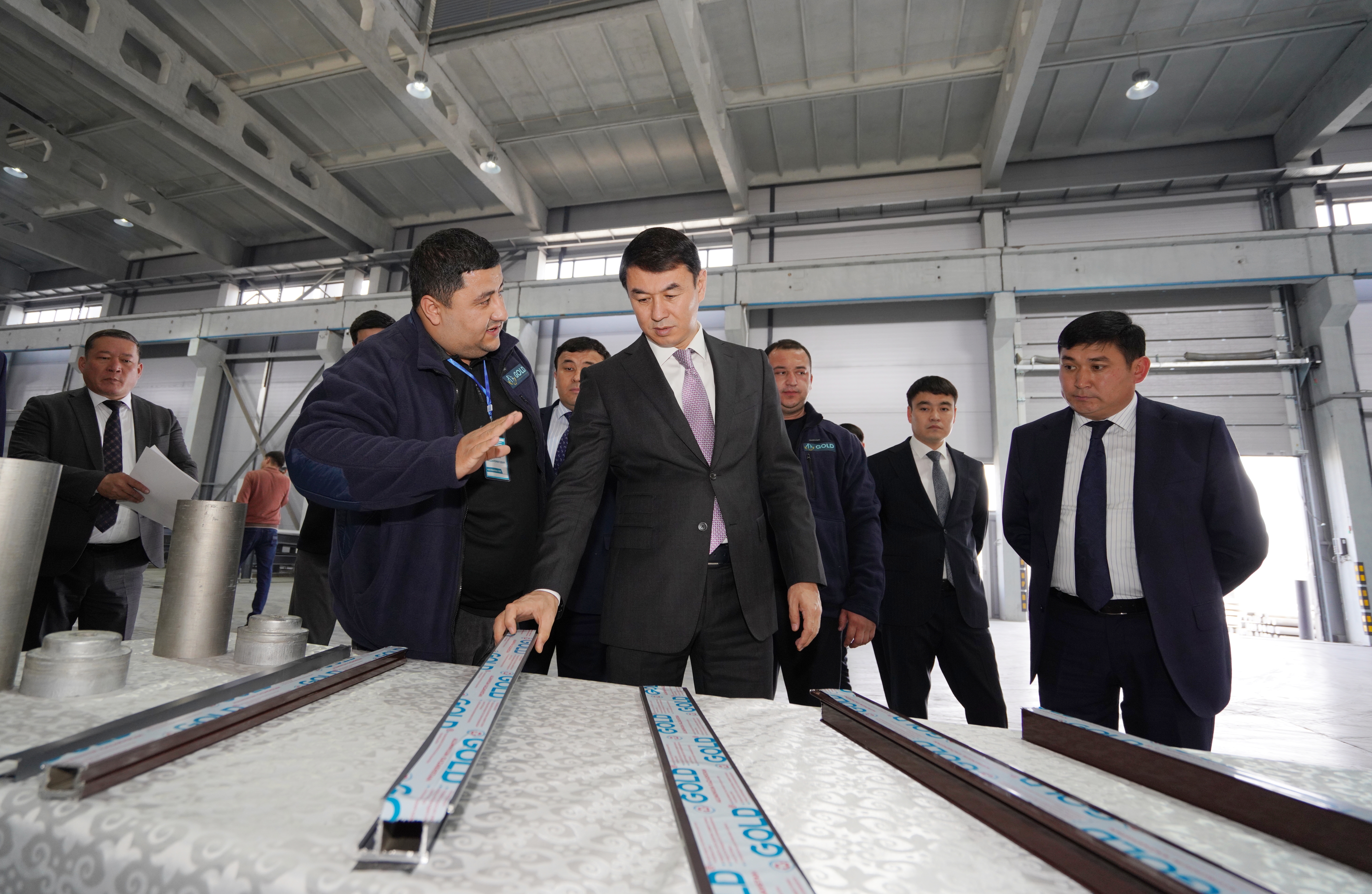ТУРКЕСТАН: В ОРДАБАСИНСКОМ РАЙОНЕ ОТКРОЕТСЯ ЗАВОД ПО ПРОИЗВОДСТВУ АЛЮМИНИЕВЫХ ПРОФИЛЕЙ