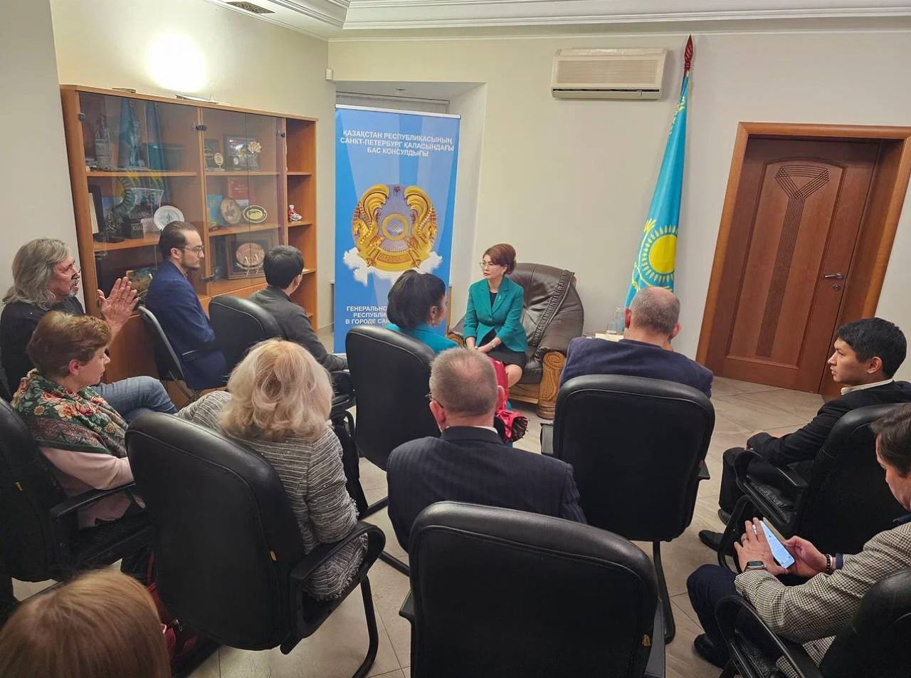 Санкт-Петербургте Қазақстан Республикасының Мәдениет және ақпарат министрі Аида Балаева мен шығармашылық зиялы қауымның кездесуі өтті