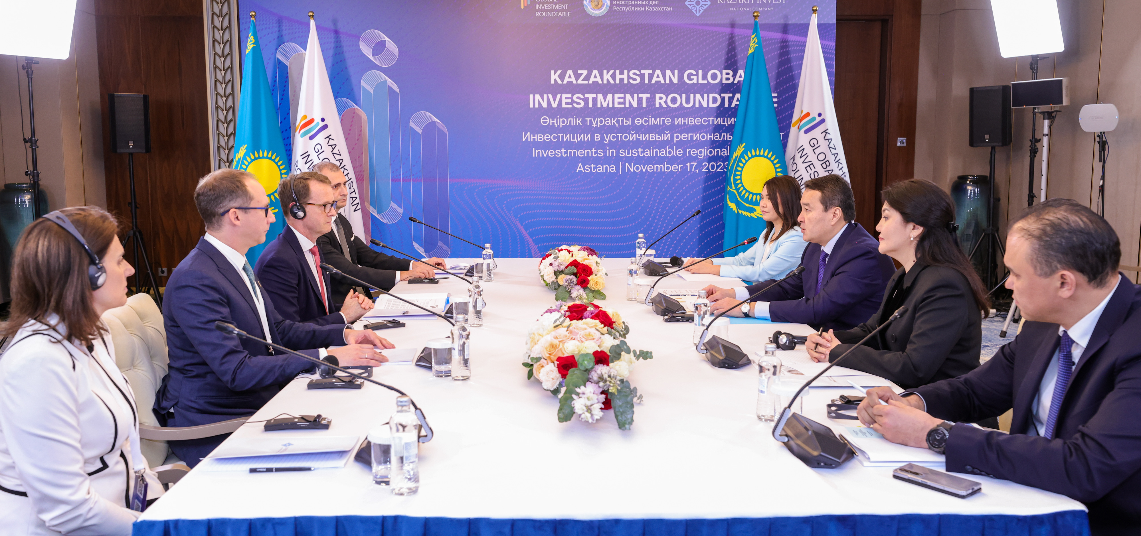 PFIZER ЖӘНЕ ROCHE ФАРМКОРПОРАЦИЯЛАРЫ ҚР ДА КЕЛІСІМШАРТТЫҚ ӨНДІРІС БАЗАСЫНДА ДӘРІЛІК ПРЕПАРАТТАР МЕН ВАКЦИНАЛАРДЫ ЖЕТКІЗУ ТУРАЛЫ ҰЗАҚ МЕРЗІМДІ КЕЛІСІМШАРТТАРҒА ҚОЛ ҚОЙДЫ