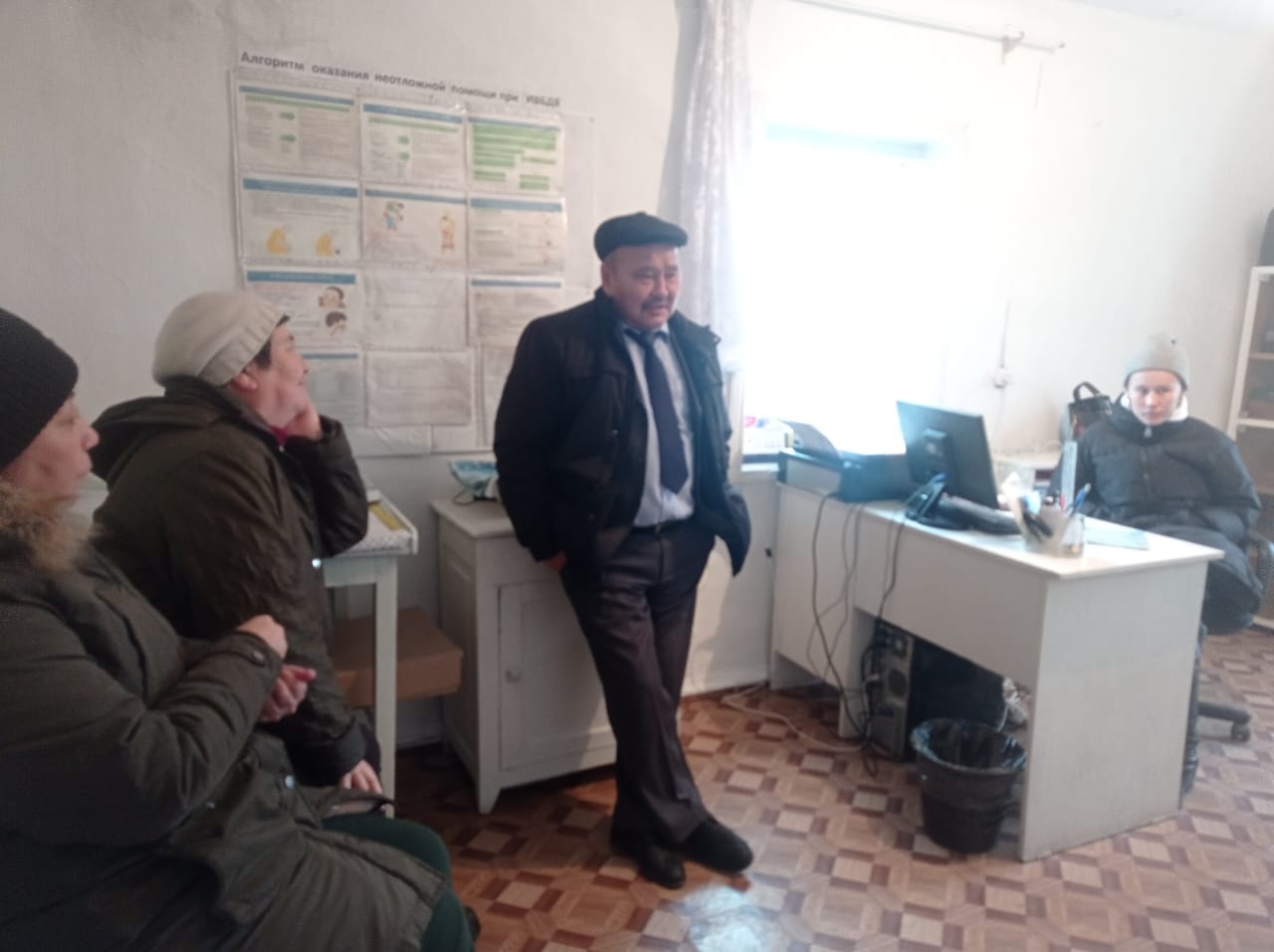 16 и 17 ноября текущего года проведены очередные встречи акима Комсомольского сельского округа Шарипова Р.Р. с жителями сел округа. На встречах были подняты вопросы касательно ремонта улиц сел, проведения водопровода. На все вопросы были даны ответы