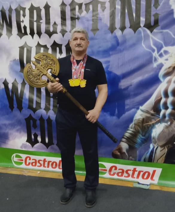 Карагандинский ветеран стал победителем и призёром Кубка мира по пауэрлифтингу