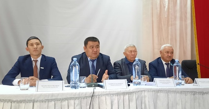 Кезекті кездесу Ақкөл ауылында өтті. Кездесуде ауыл тұрғындары ұсыныс-пікірлері мен тілектерін білдірді.  Ауылдағы мектептің жұмысымен және дәрігерлік амбулаторияның жұмысымен таныстым.