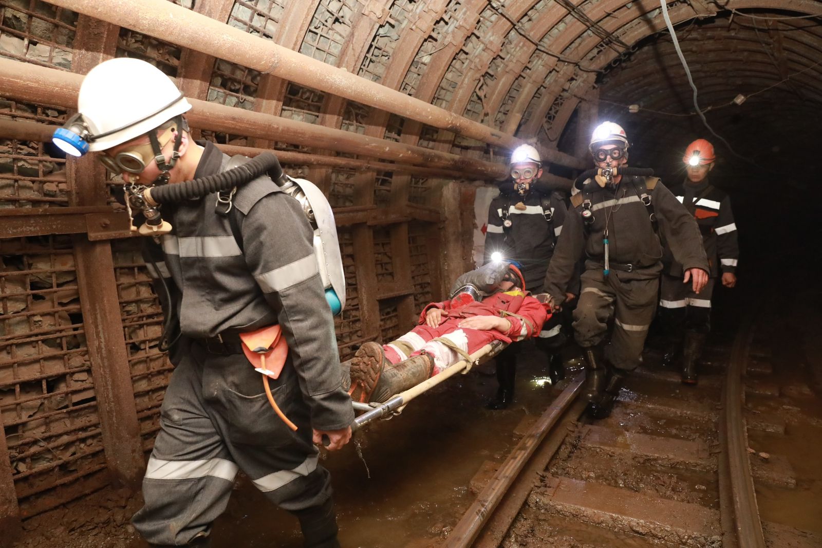 Ақтөбелік құтқарушылар шахтада оқу-жаттығу өткізді