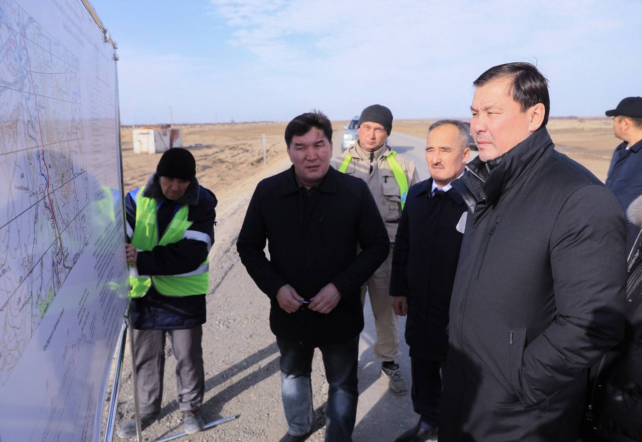 Асхат Шахаров осмотрел строящиеся объекты в Уилском и Кобдинском районах
