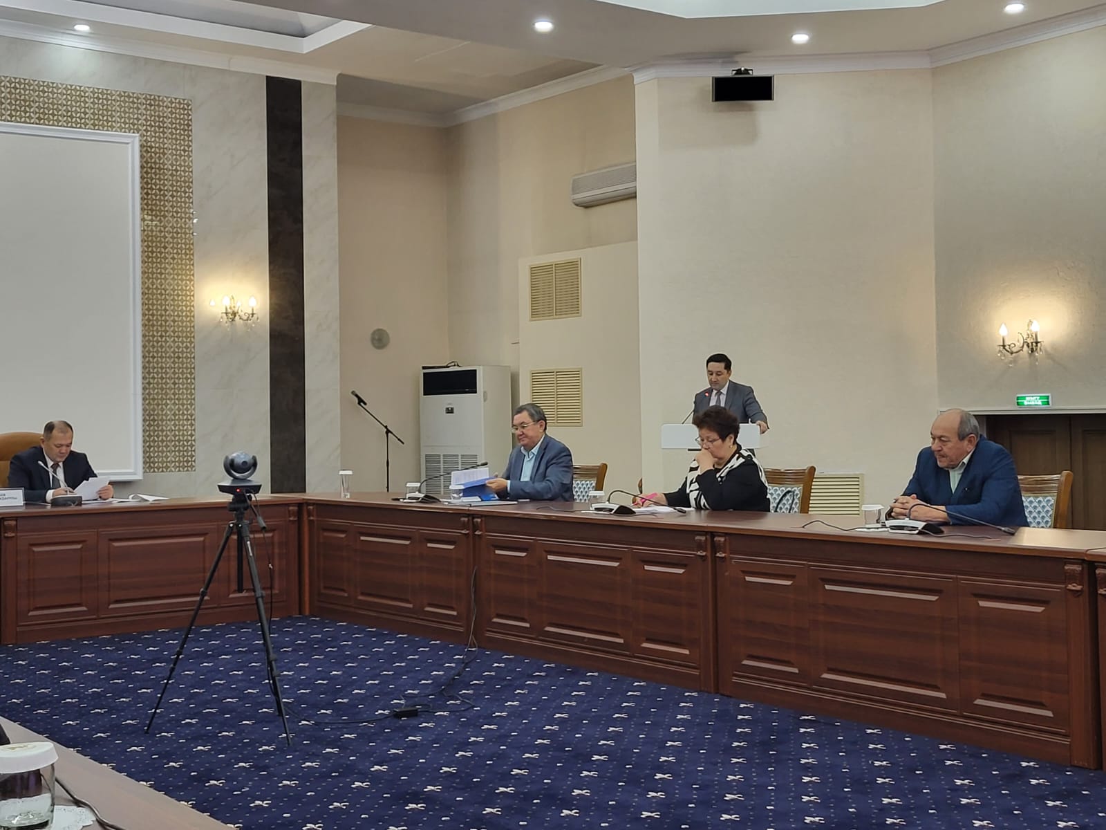 Заседание областной трехсторонней комиссии по социальному партнерству и регулированию социальных и трудовых отношений