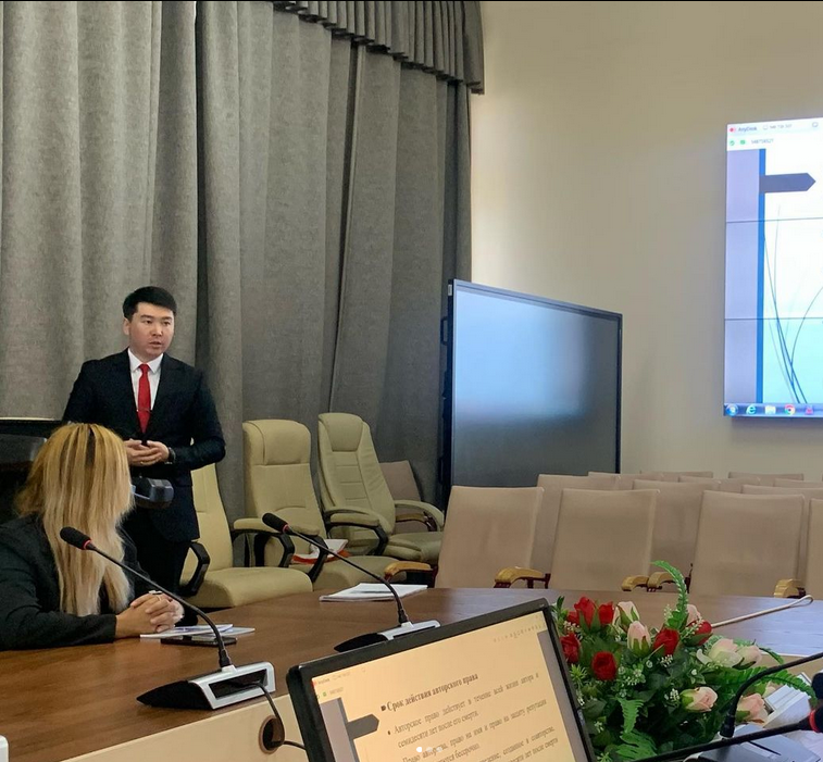 В Восточно-Казахстанском университете им. С.Аманжолова проведен «семинар» для студентов на тему: «Коррупция – болезнь, борьба с ней – наш долг!»
