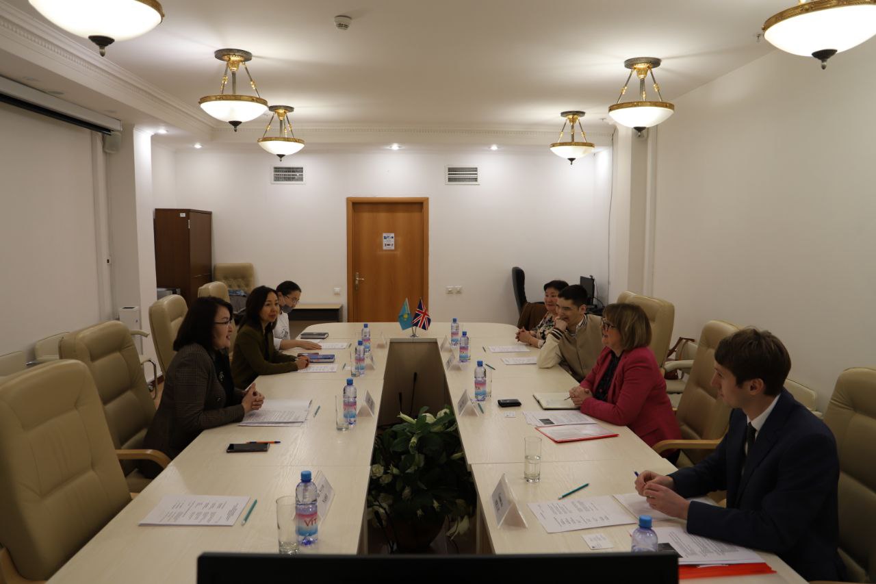 Н. Сагиндыкова встретилась с Послом Великобритании в Казахстане К. Лич