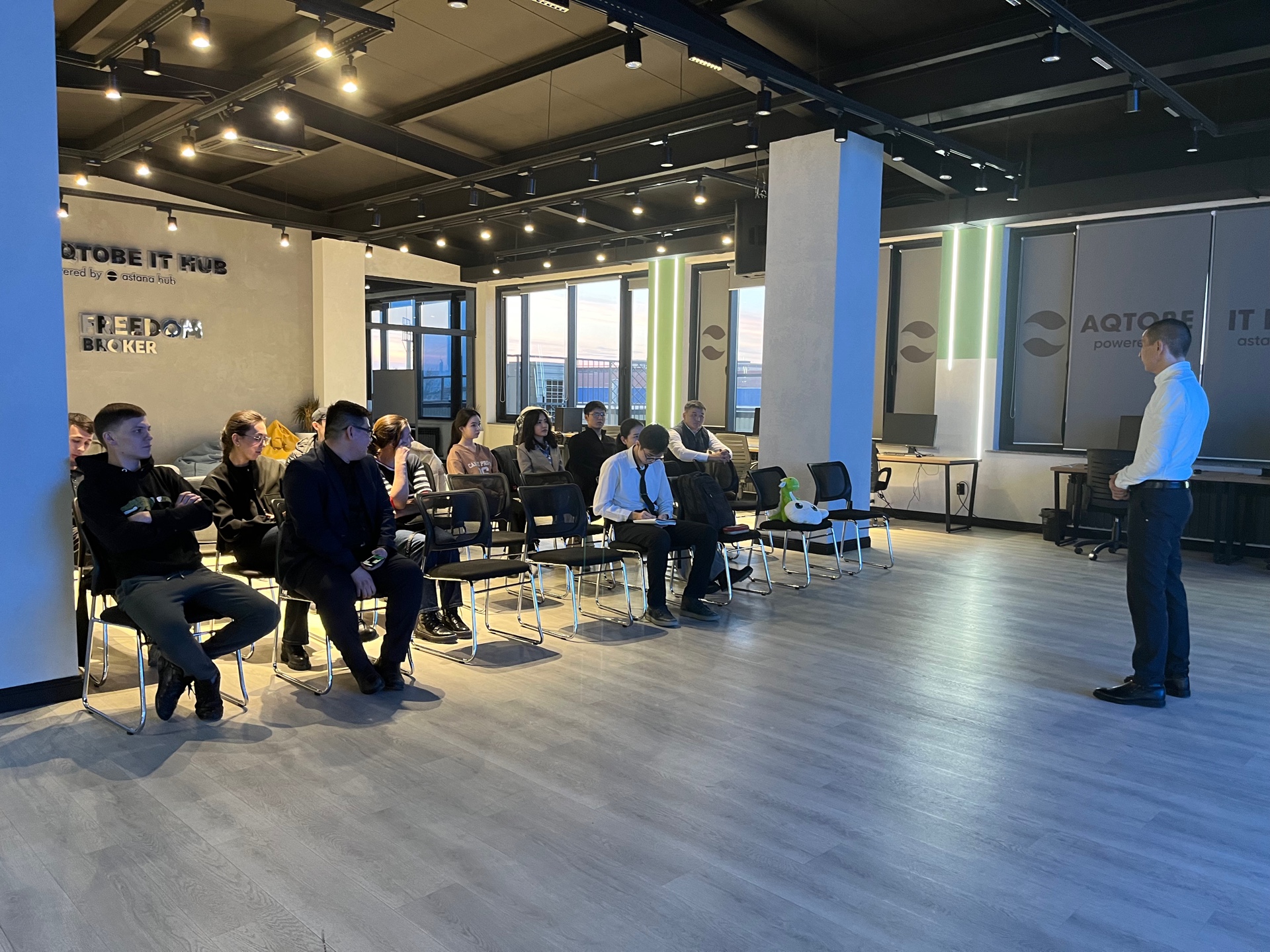 На базе IT Hub Актобе проведен  открытый воркшоп «Интеллектуальная собственность» в котором приняли участие представители бизнеса, IT-сферы, учащиеся ВУЗов и школ
