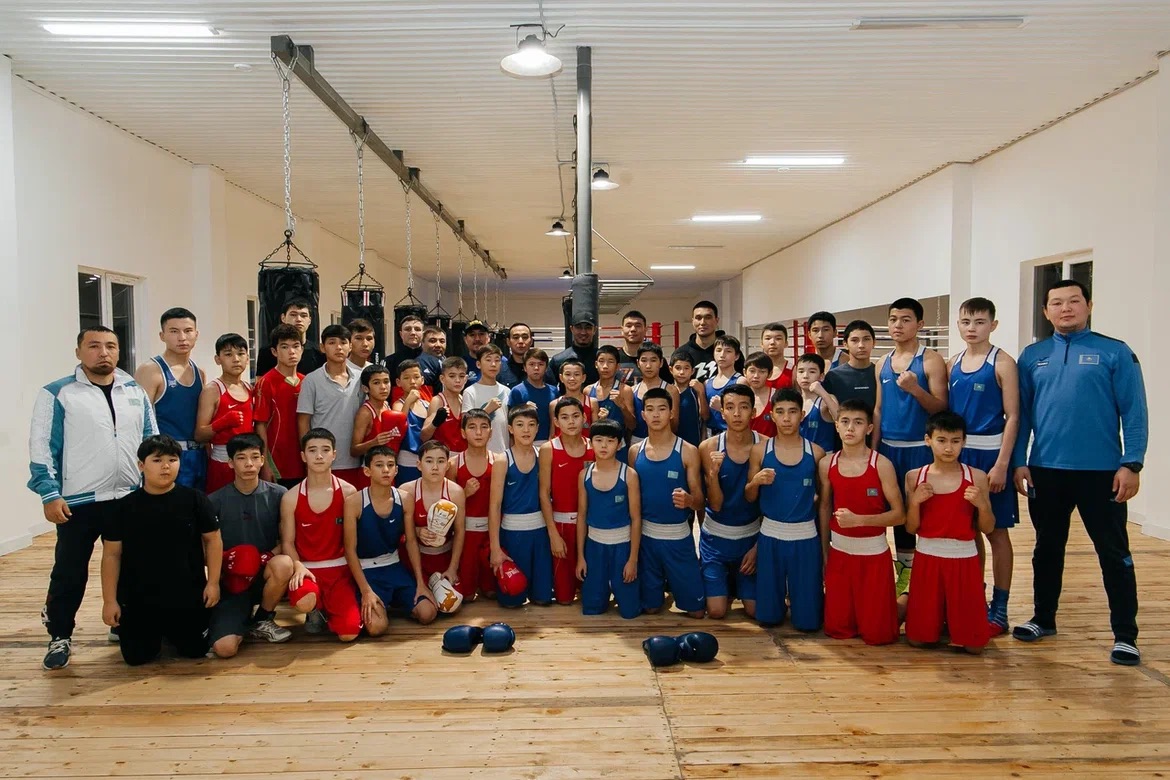 Улица атамбаева 14/2 атырау. Мастер атырау. Birlik атырау. Строительный гипермаркет "master" атырау. Магазин алиса серов.