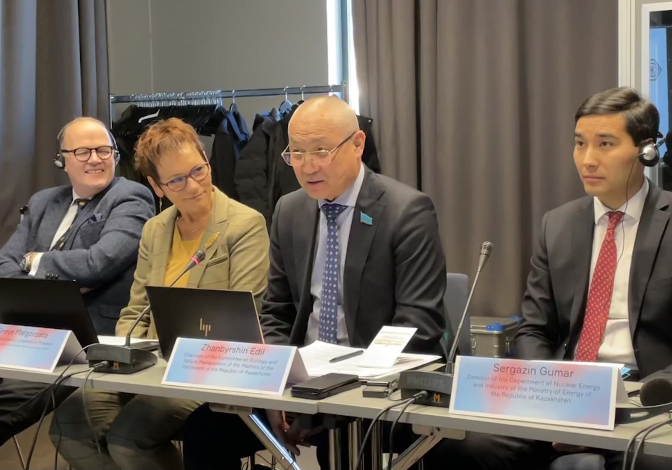 En kasakhstansk parlamentariker snakket om sitt lands tiltak innen atomsikkerhet