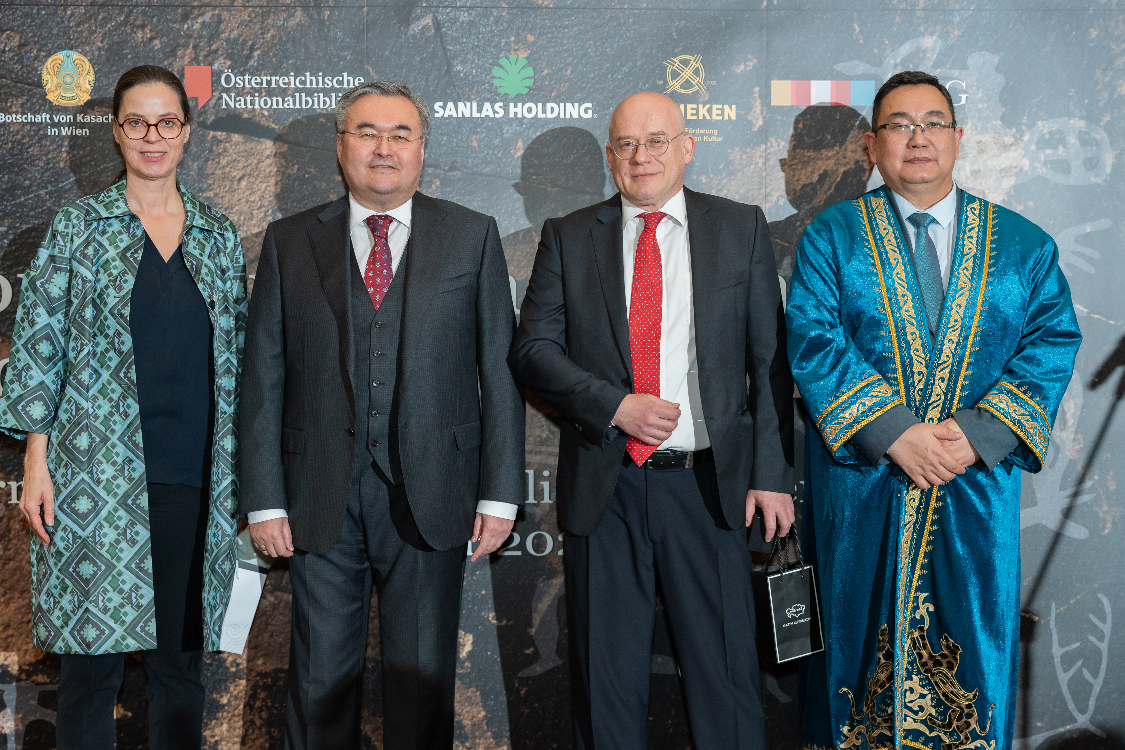 Die einzigartige Ausstellung „Nomaden in Kasachstan. Traditionen und Bräuche“ wurde im Zentrum von Wien eröffnet