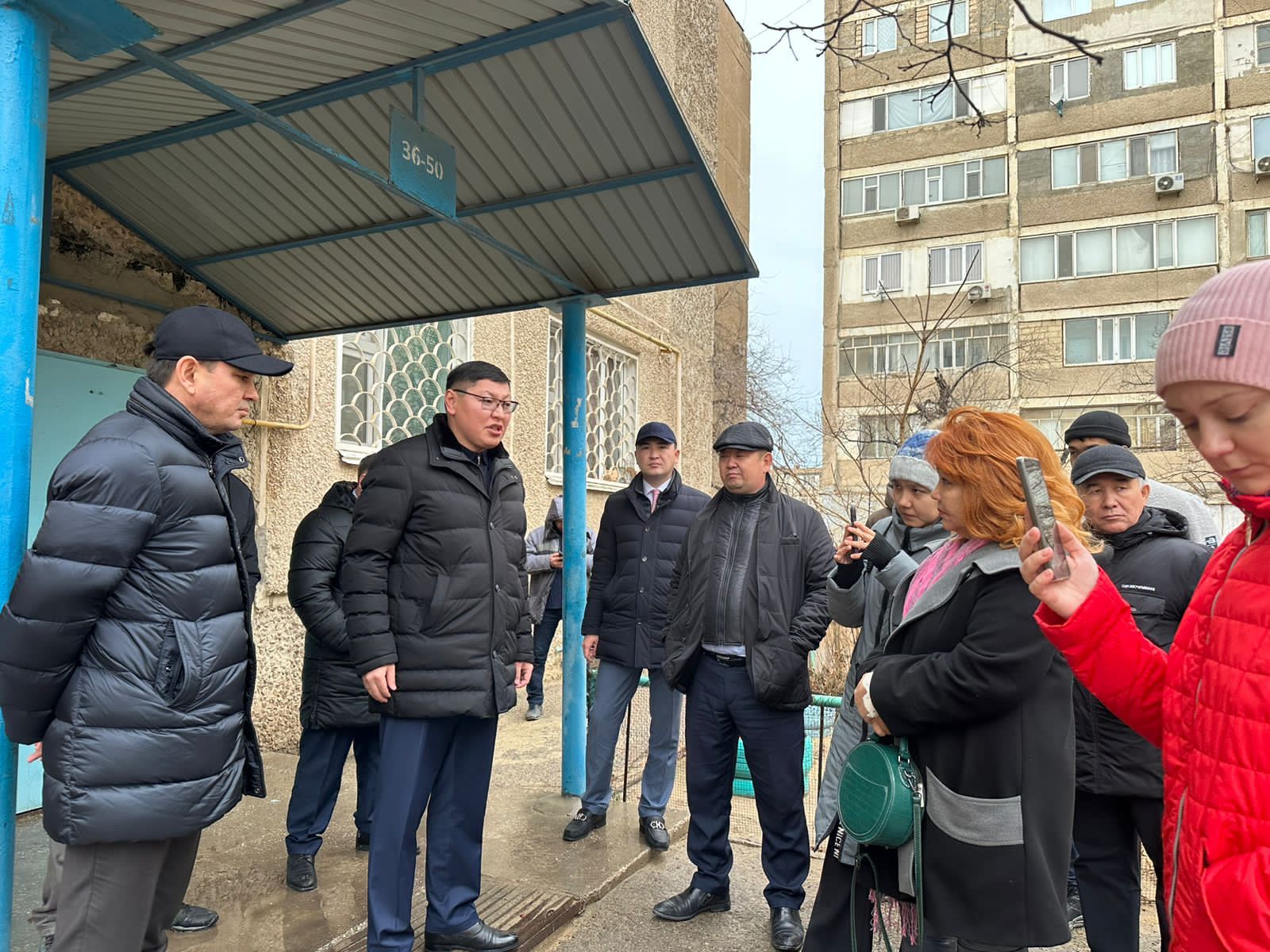 Аким города Актау встретился с жителями 14 микрорайона