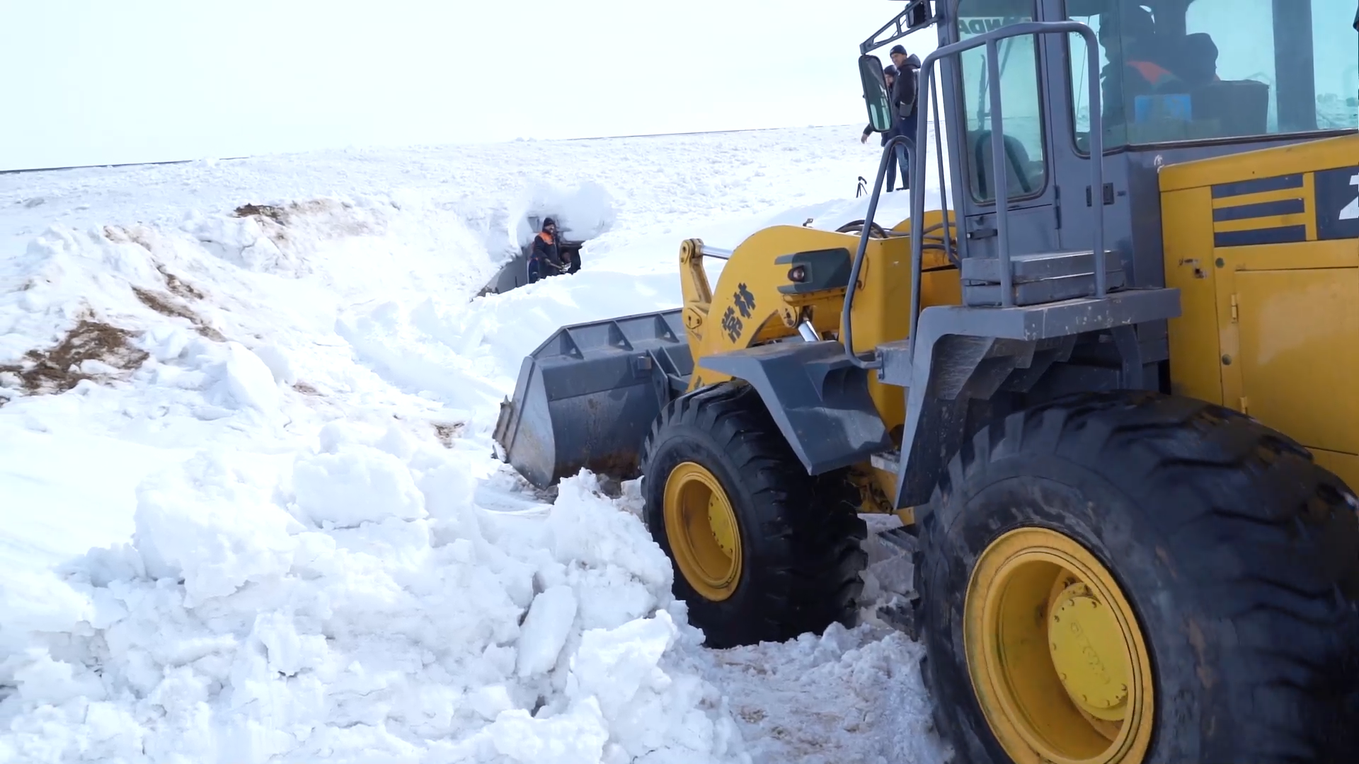 Еліміздің оңтүстік өңірлерінің жолшылары су тасқынына қарсы шараларды қолға алады