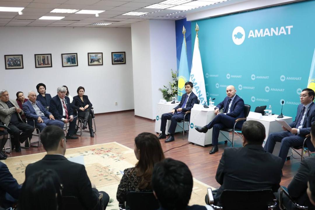Министр нацэкономики обсудил вопросы развития МСБ  с предпринимателями Акмолинской области