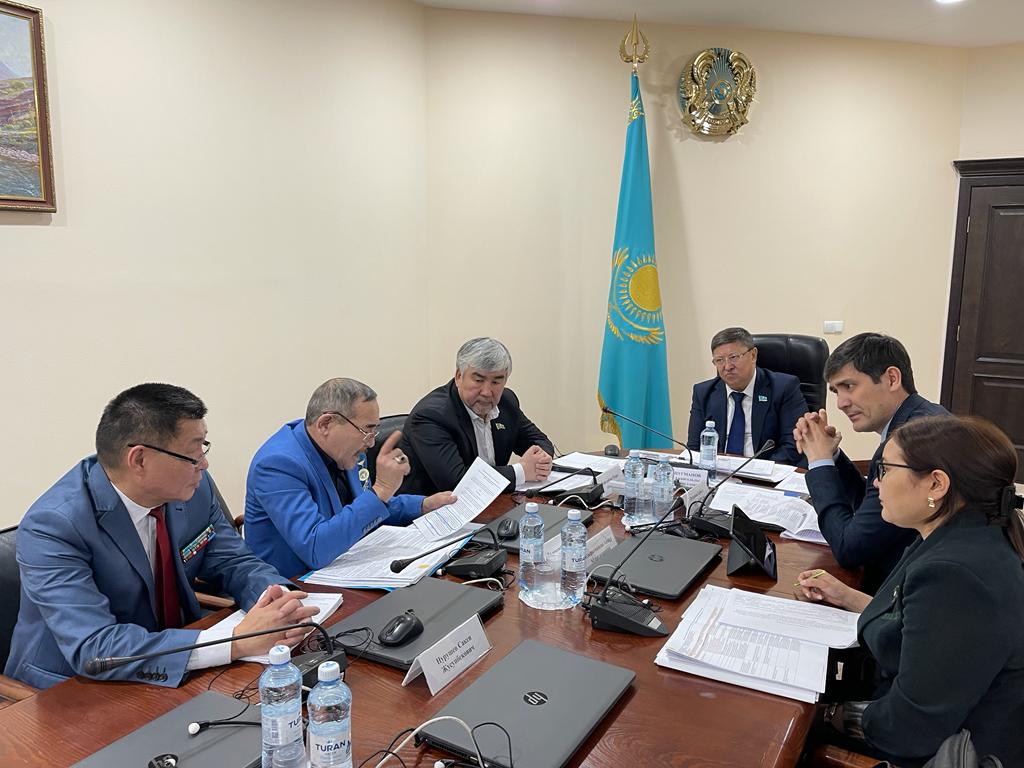 Е. Оспанов Ауғанстандағы ұрыс қимылдарының ардагерлерімен кездесті