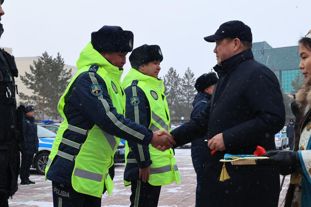 Новые служебные автомобили получили костанайские полицейские.