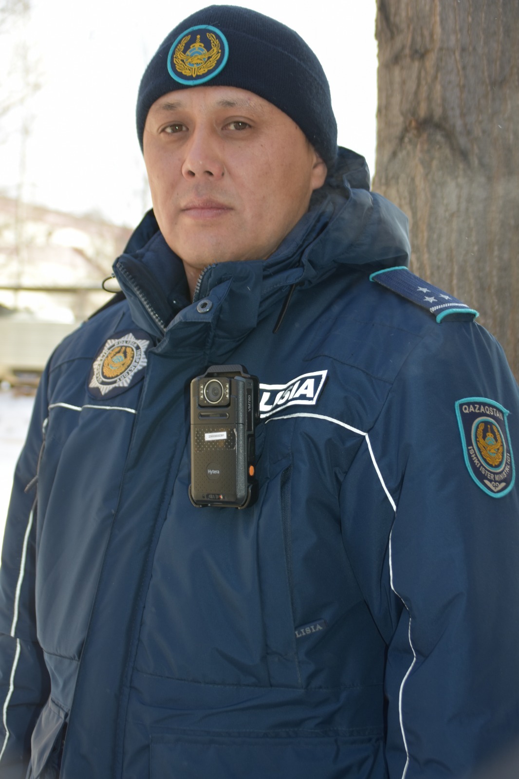 Әдемі жалаңаш әйел кеуделері