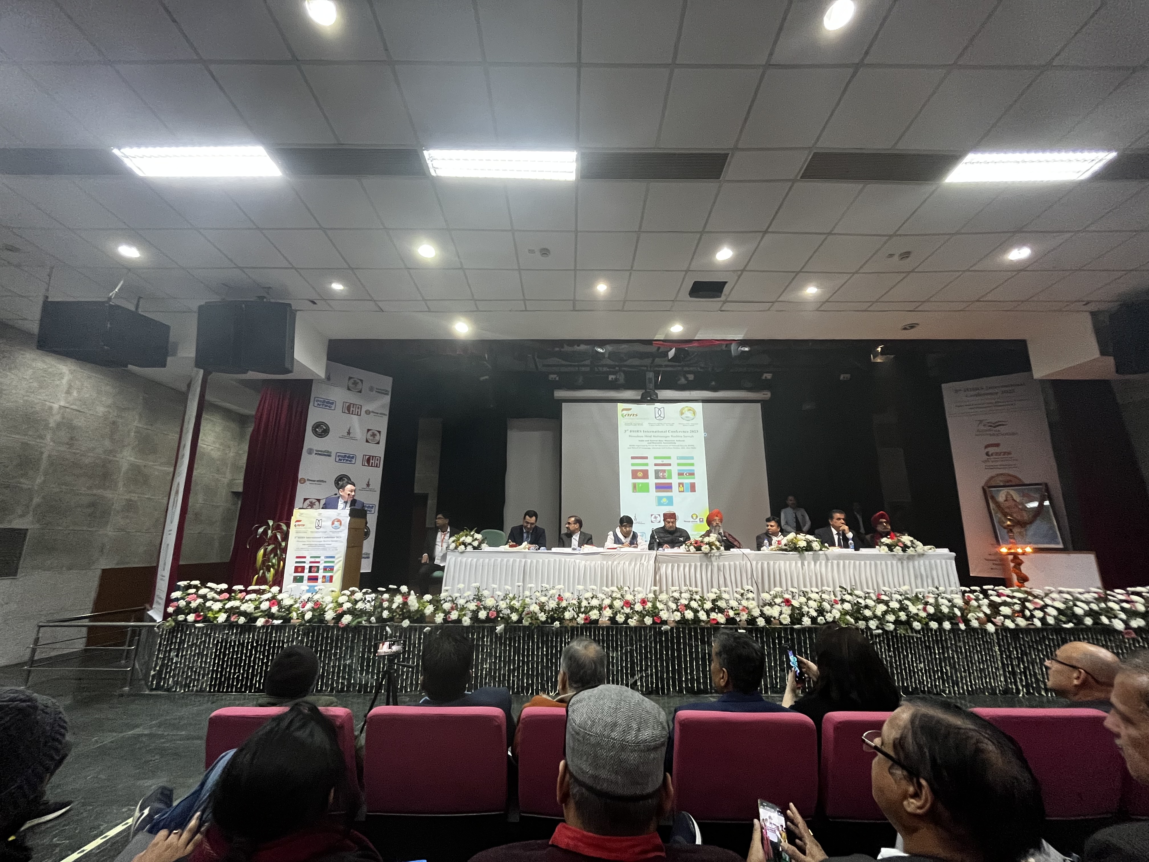 Үндістан - Орталық Азия: тарихи, мәдени, саяси және экономикалық байланыстар