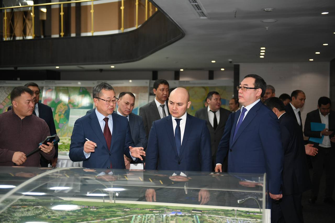 Министру нацэкономики представили генеральный план города Конаев