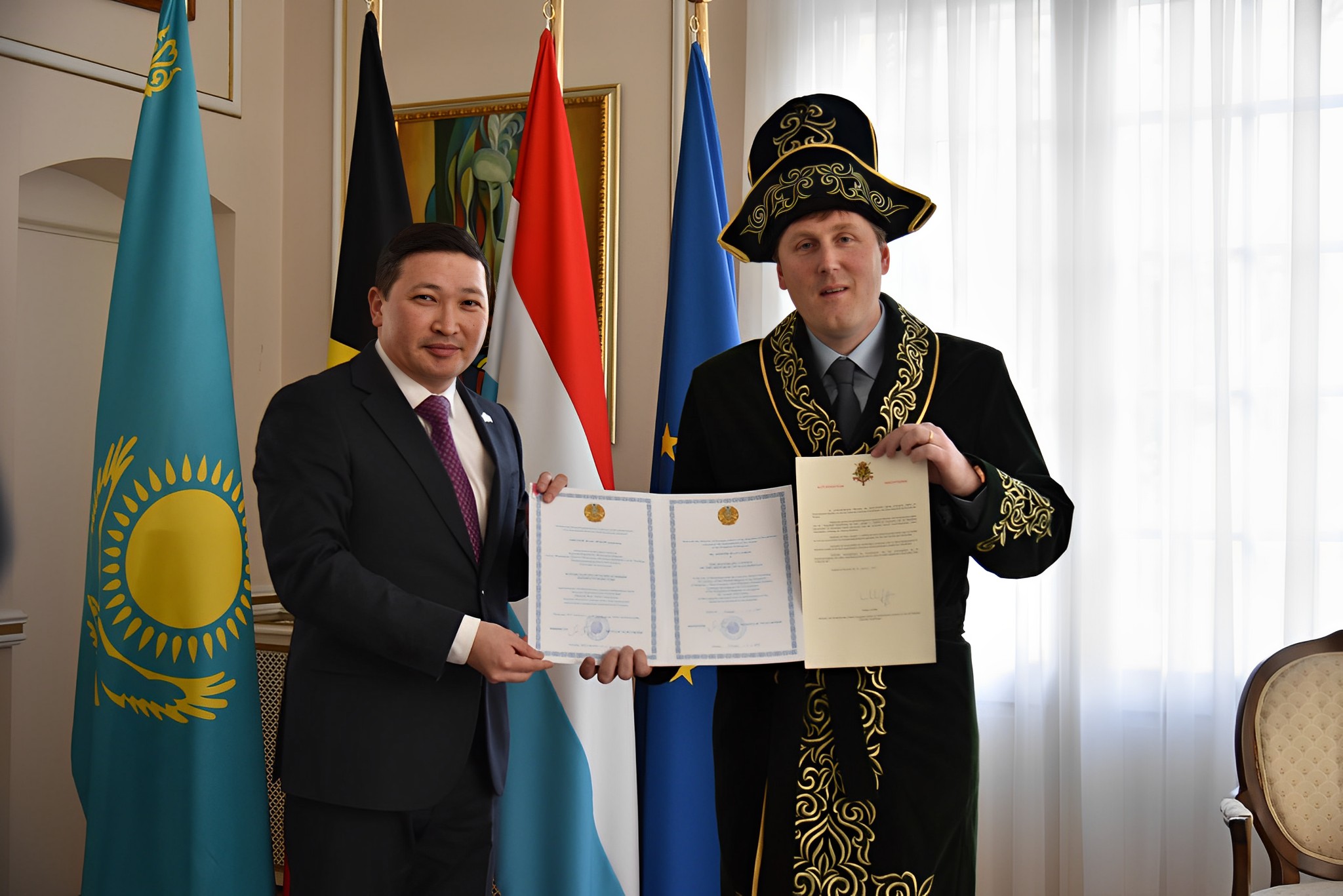Kazakhstan's Honorary Consul Receives Patent in Belgium