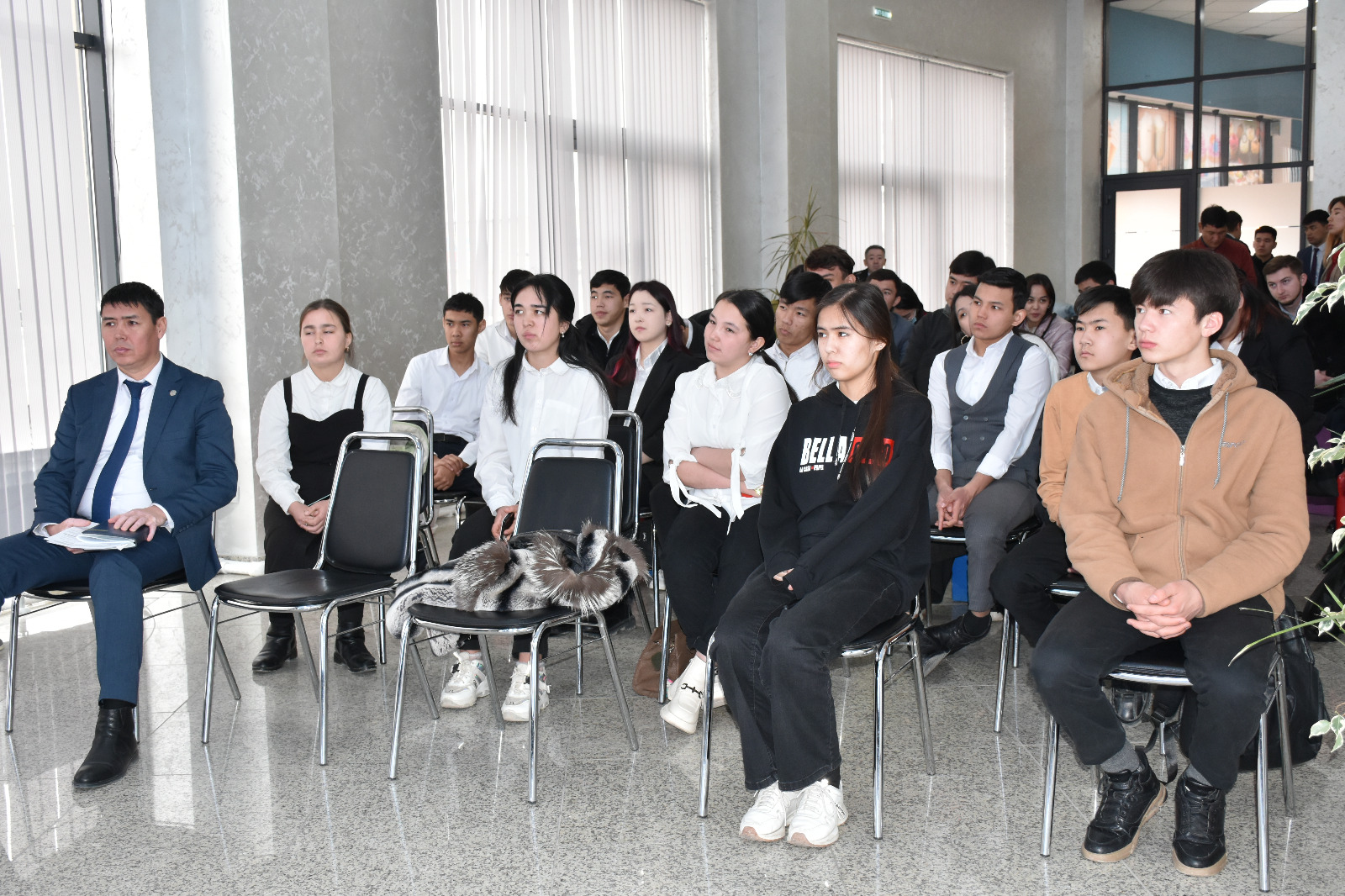 ЖАСТАРМЕН КЕЗДЕСУ ӨТТІ