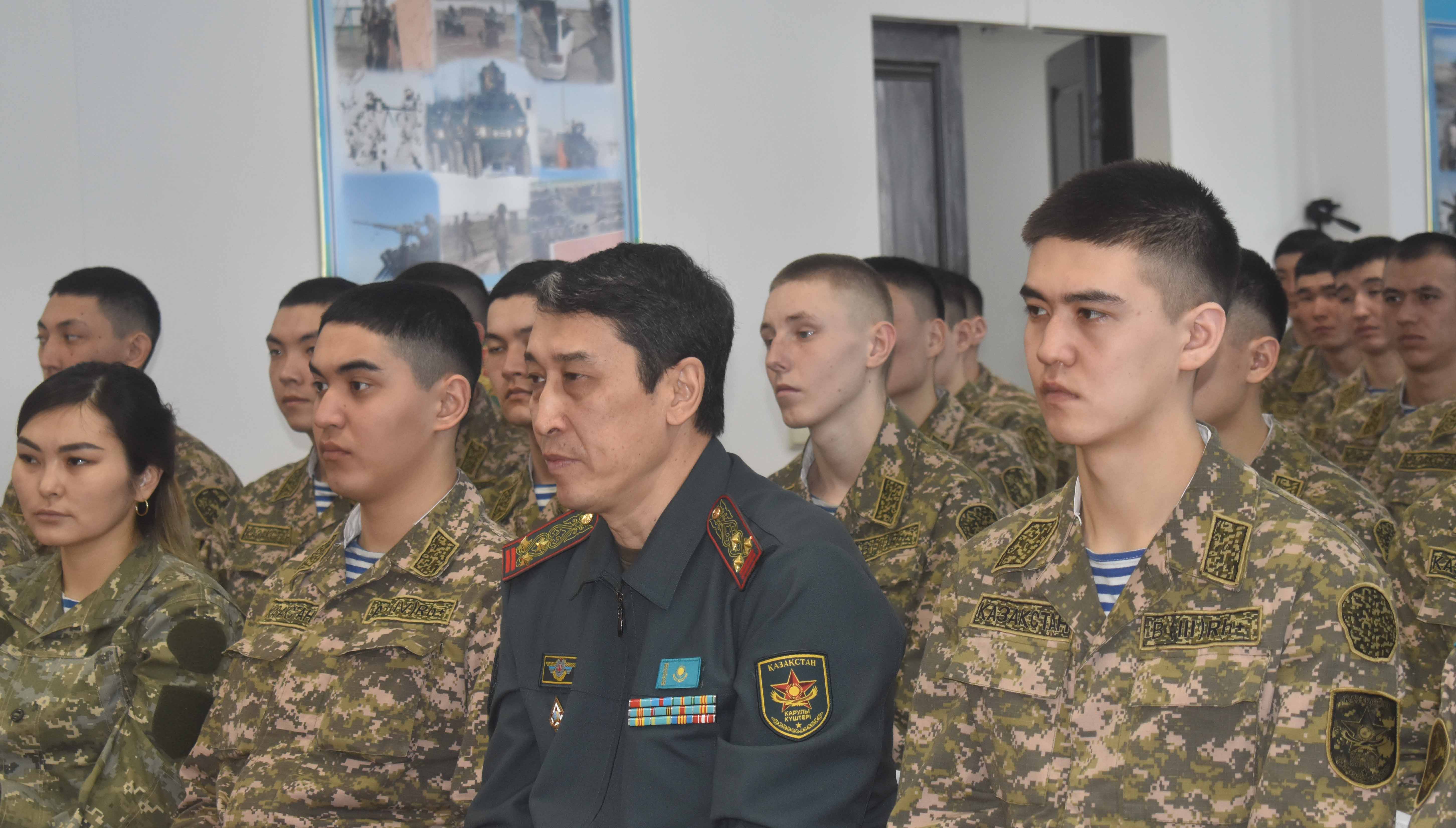 Солдаты встретились со школьниками в режиме онлайн