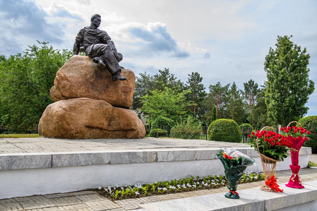 Собрание акима сельского округа Алимов Рустем