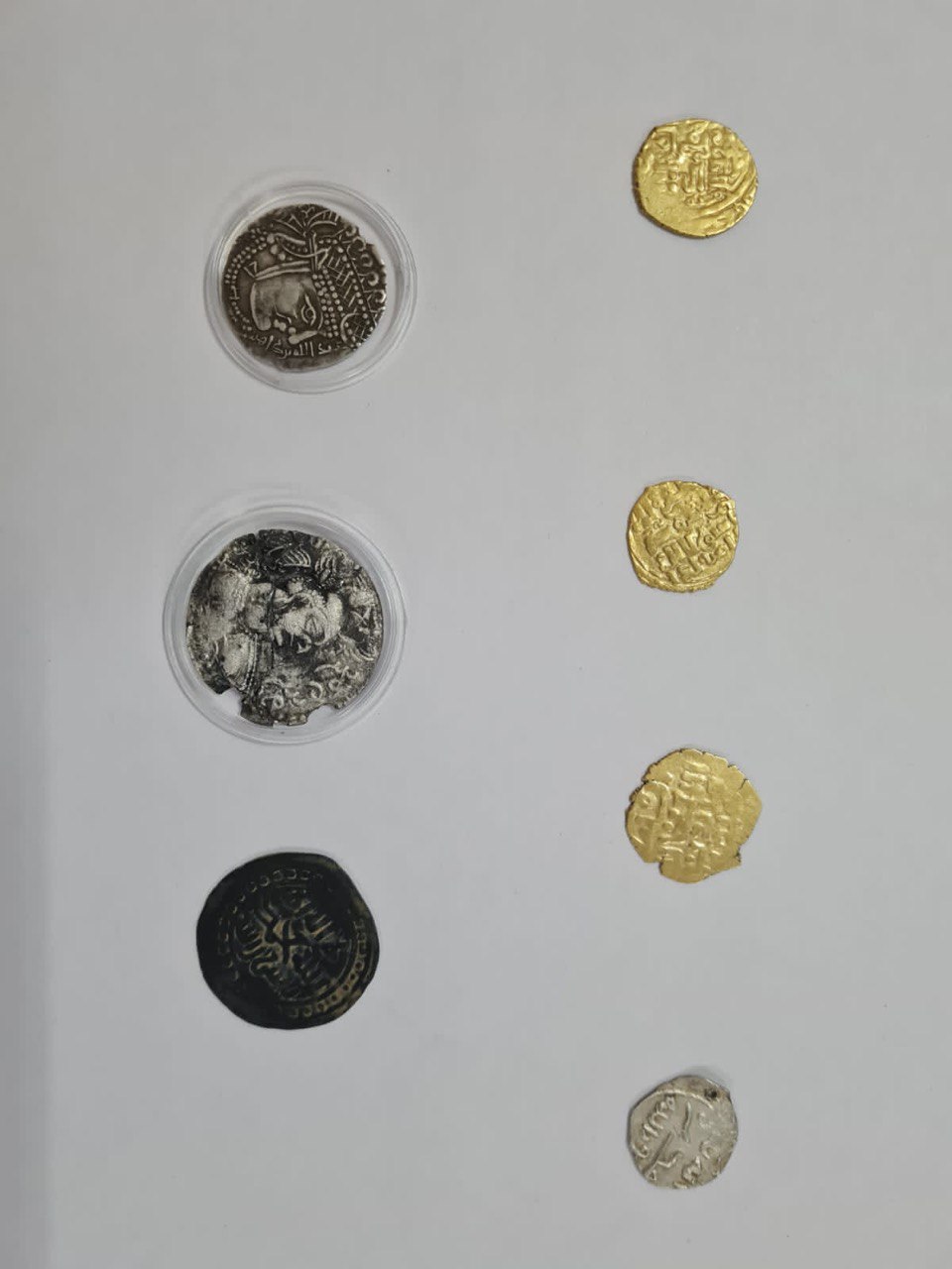 Алматының кедені Моңғол империясы кезіндегі  көне монеталарды ұстады
