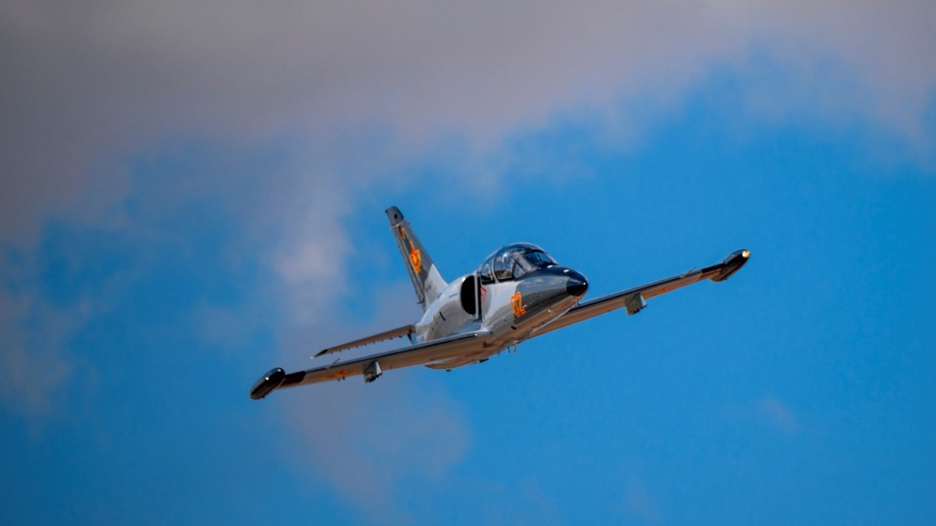 Авиационному учебному центру города Балхаша – 85 лет