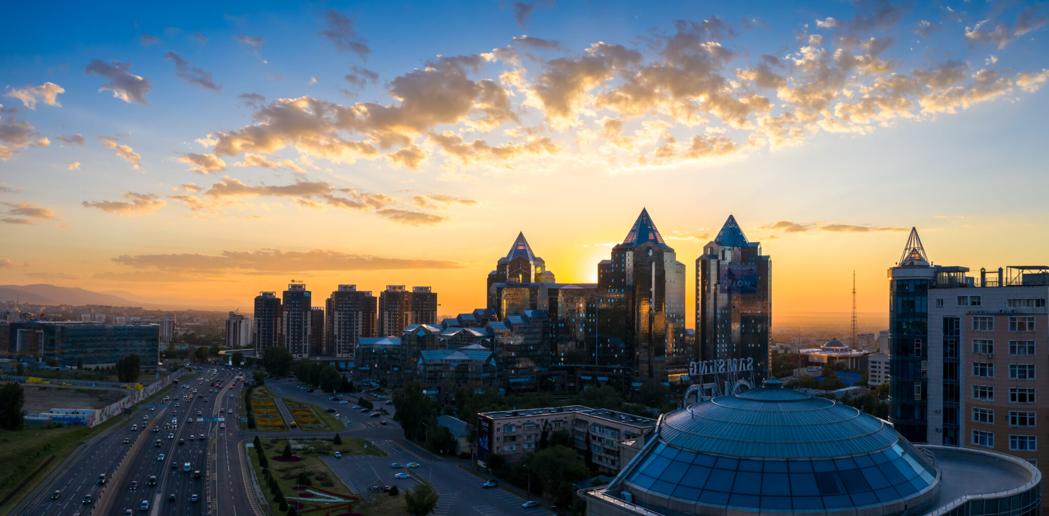 За месяц до выборов в Казахстане наблюдается беспрецедентная политическая активность